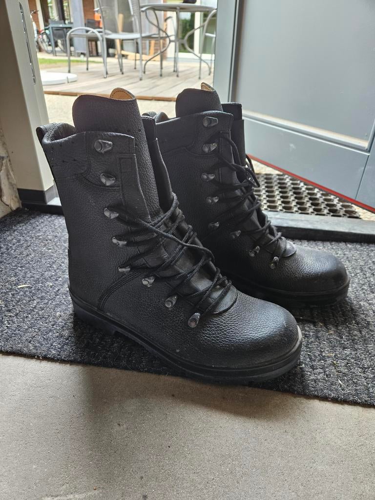 Ongebruikte Bergman veiligheidslaarzen - Militaire laarzen, Kleding | Heren, Schoenen, Nieuw, Werkschoenen, Zwart, Ophalen of Verzenden
