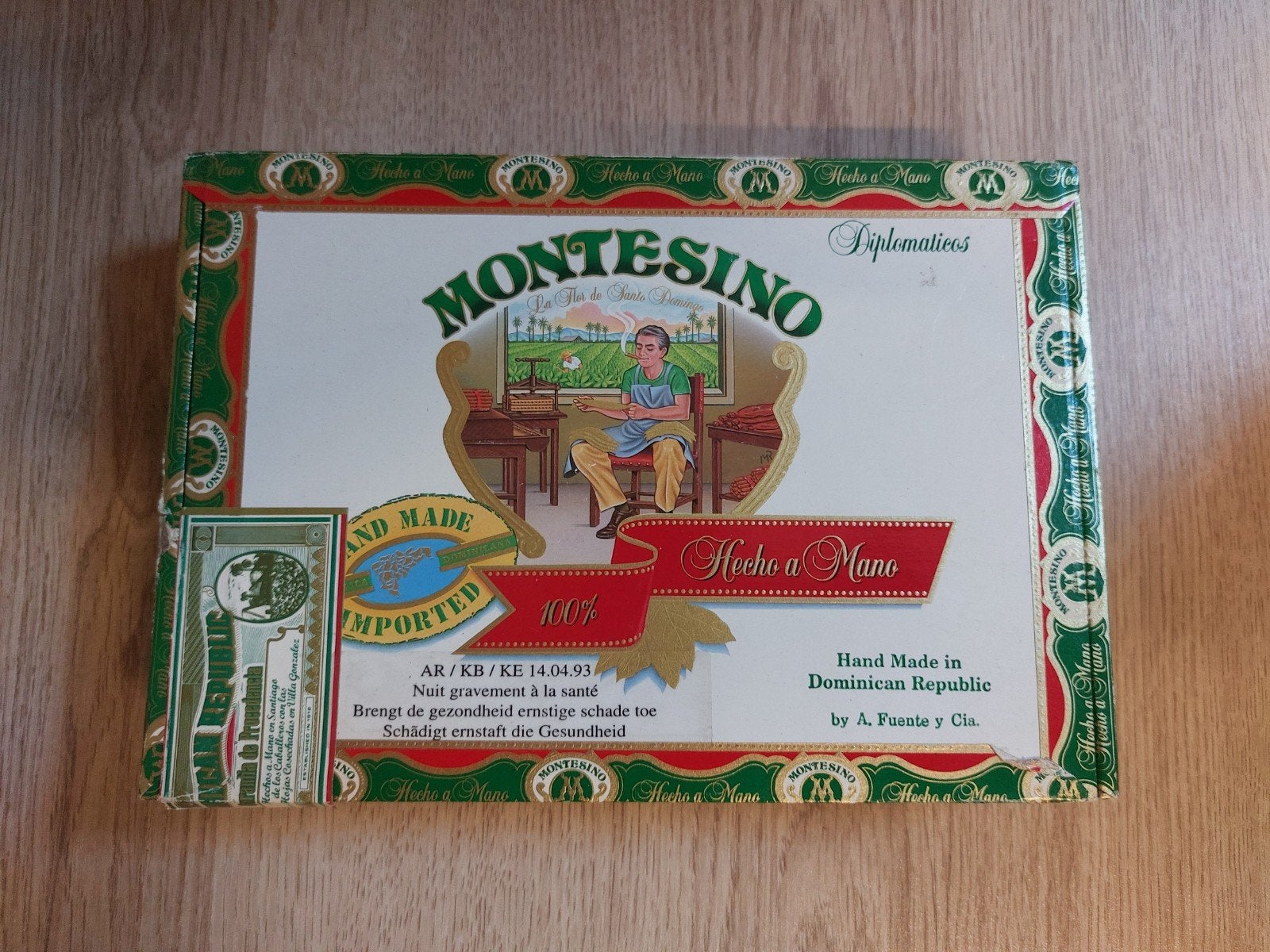 Montesino diplomaticos sigarendoos (leeg), Ophalen of Verzenden