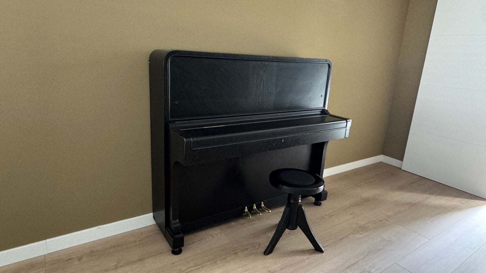 Foto 3 van Petrof Piano - Zwart, Gebruikt