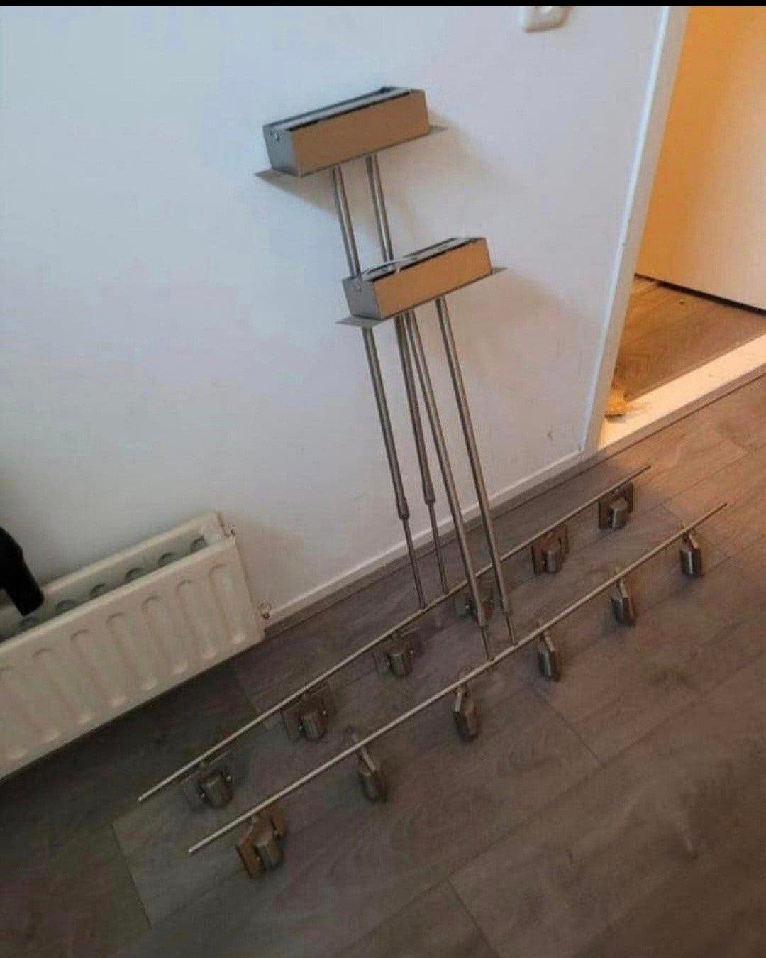2 hanglampen zijn uitschuifbaar, Ophalen