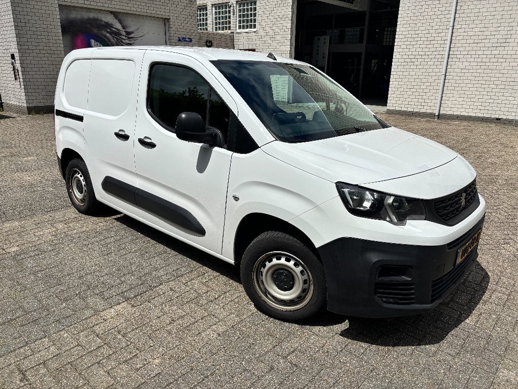 Peugeot Partner 1.5 HDI 100pk 3-zits 2022, 1e eigenaar, Voorwielaandrijving, Stof, 4 cilinders, Wit