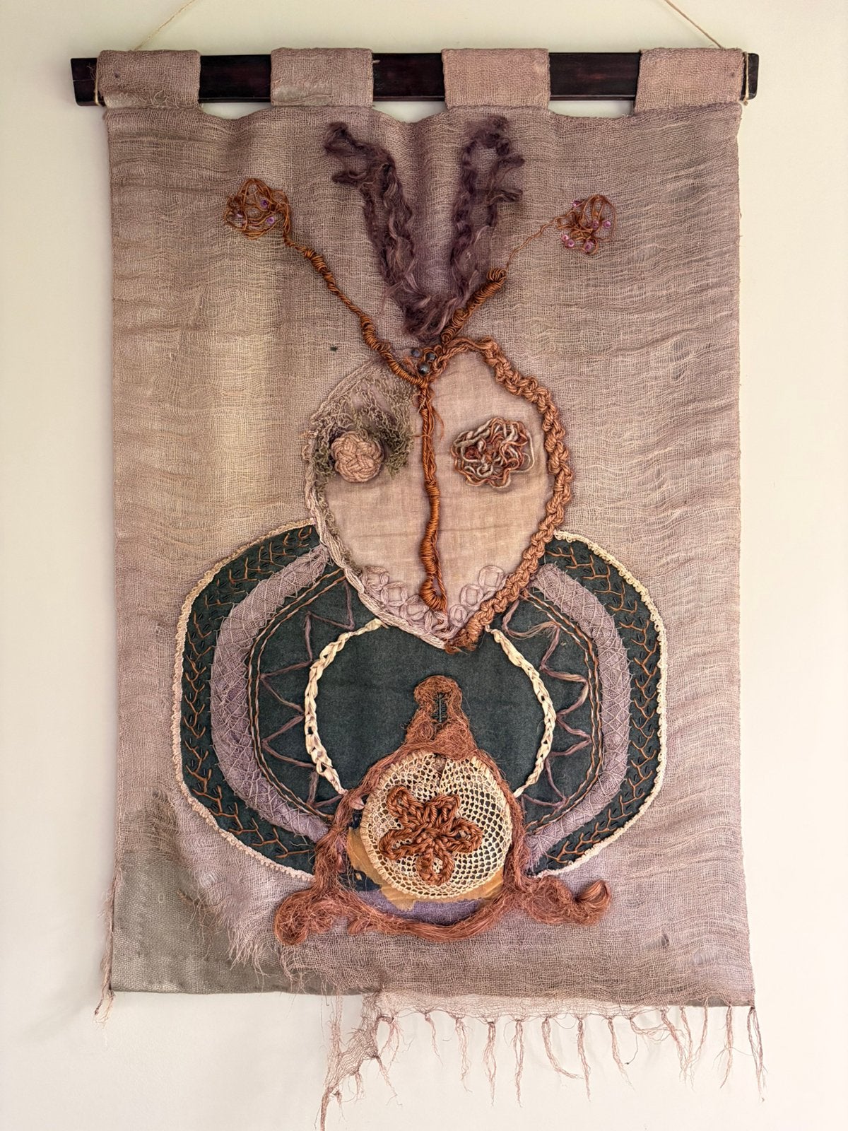 Vintage handgemaakt wandkleed /  textielkunst, Gebruikt, 108 cm, Vintage, Wandkleed