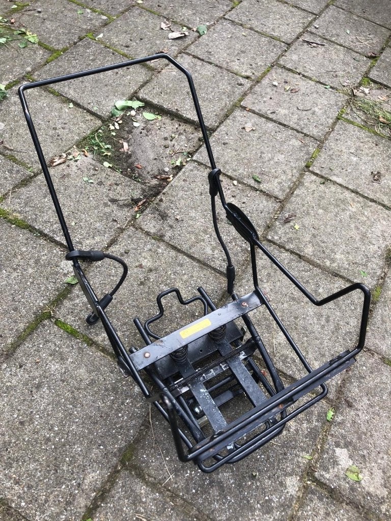Steco Babymee met of zonder adapter, Ophalen of Verzenden, Gebruikt, Achterzitje