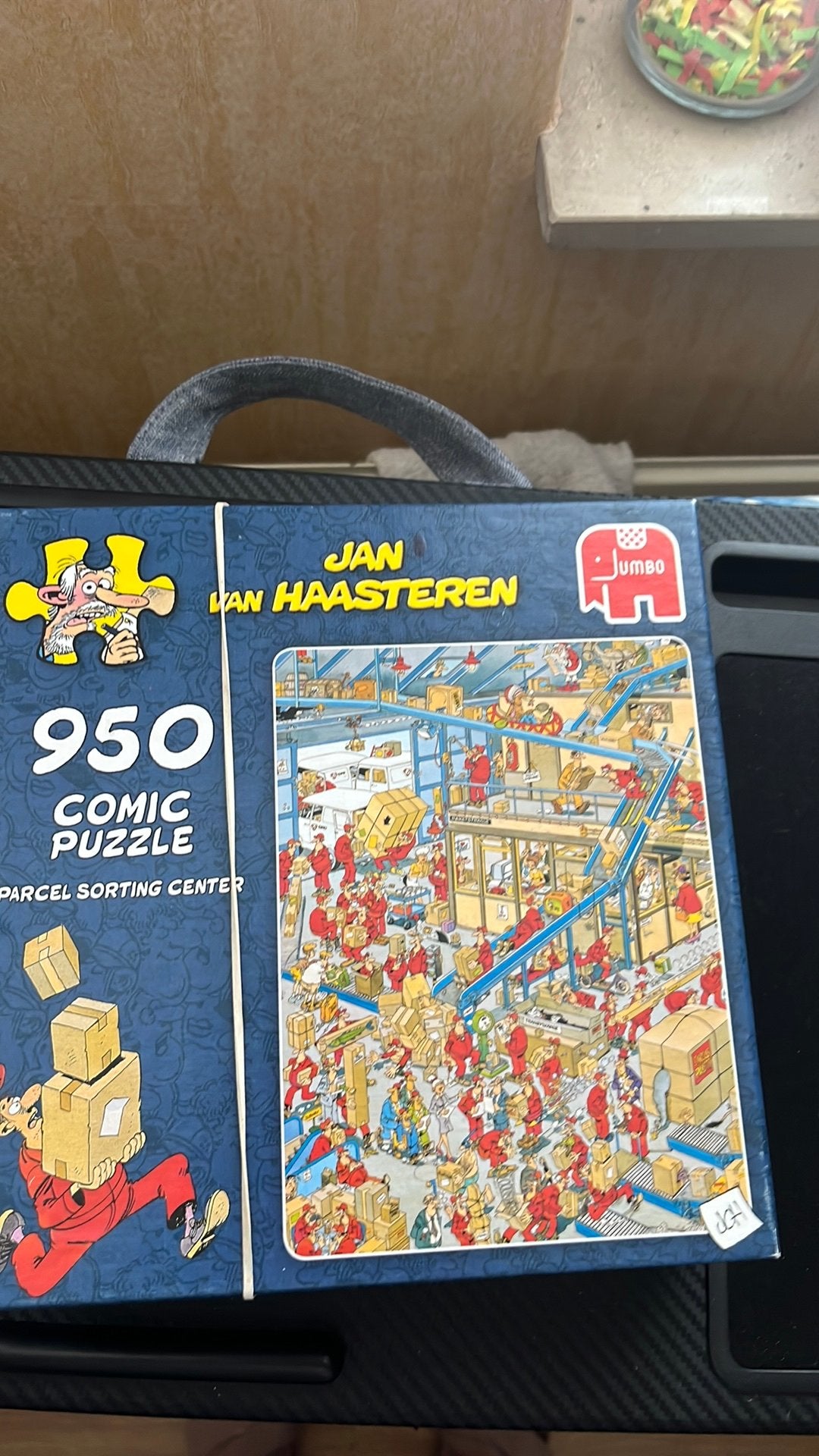 Jan van Haasteren 950 stukjes - Parcel Sorting Center, Ophalen of Verzenden, 500 t/m 1500 stukjes, Nieuw, Legpuzzel