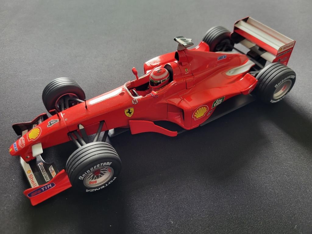 Ferrari F399 nr 4 Irvine Hotwheels 1:18 Formule 1 model, Ophalen of Verzenden, Zo goed als nieuw, Auto, Hot Wheels