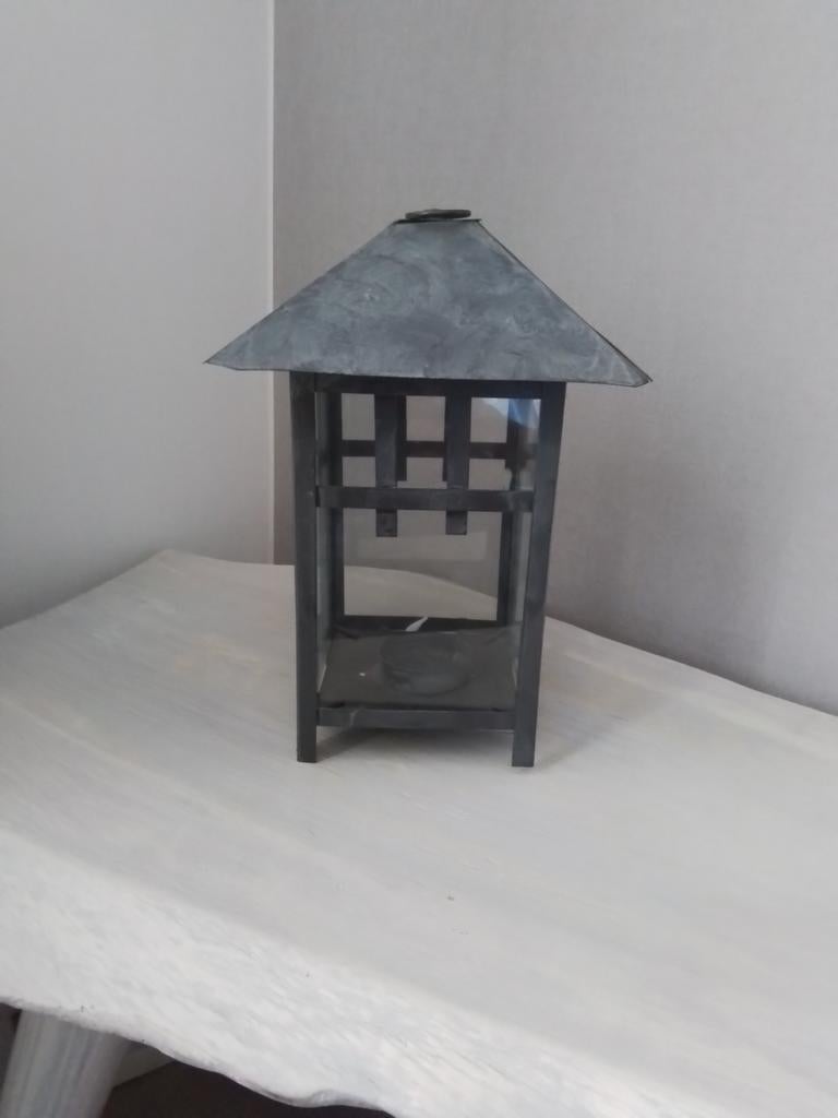 Metalen windlicht grijs - 25 cm hoog, Ophalen of Verzenden, Gebruikt, Grijs, Metaal