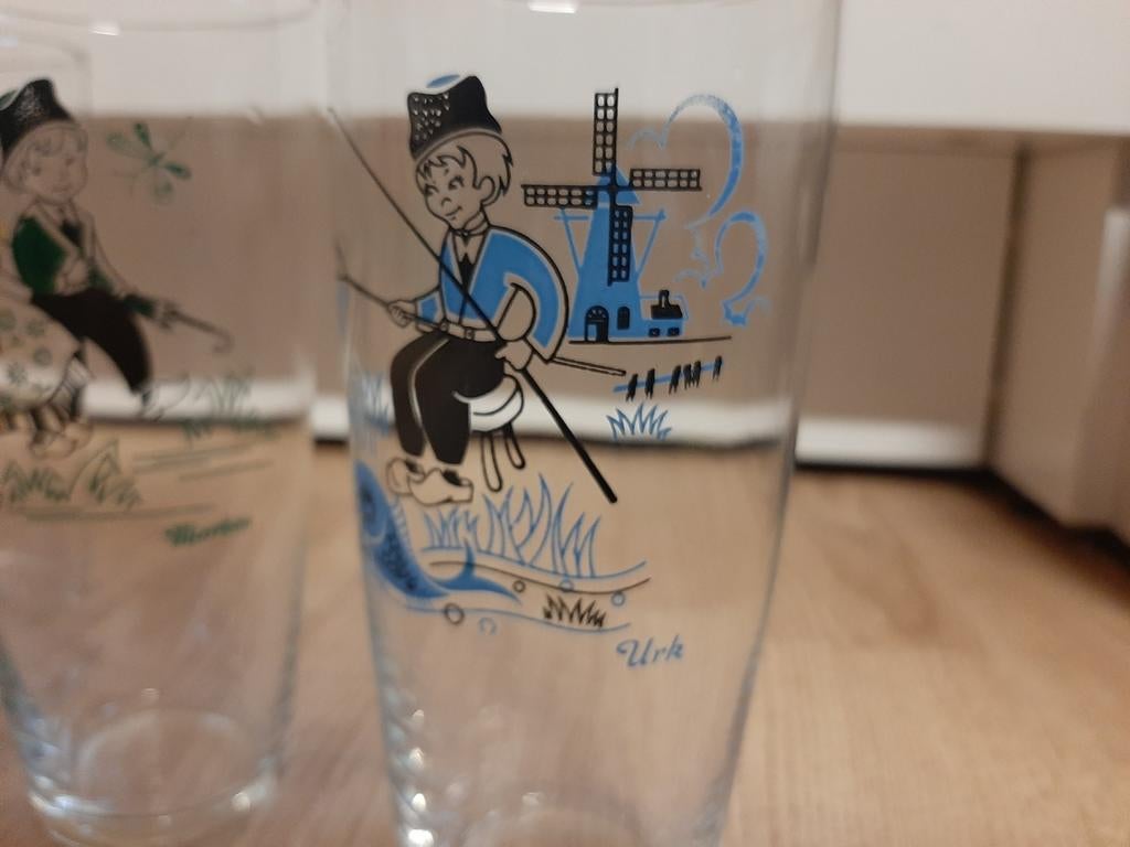 Klederdracht glazen urk volendam edam, Ophalen of Verzenden, Zo goed als nieuw, Bierglas