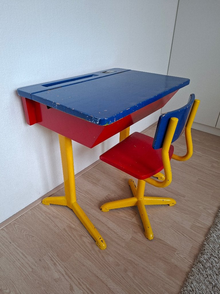 Schoolbankje, Ophalen, Stoel(en)