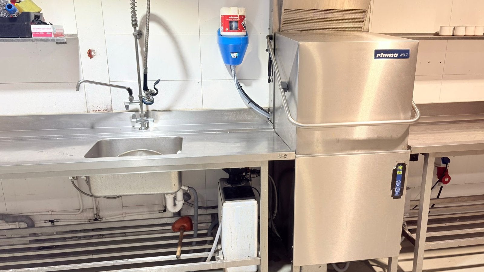 Rhima WD 7 doorschuifvaatwasser met RVS werkbanken, Ophalen of Verzenden, Gebruikt, Wassen en Drogen