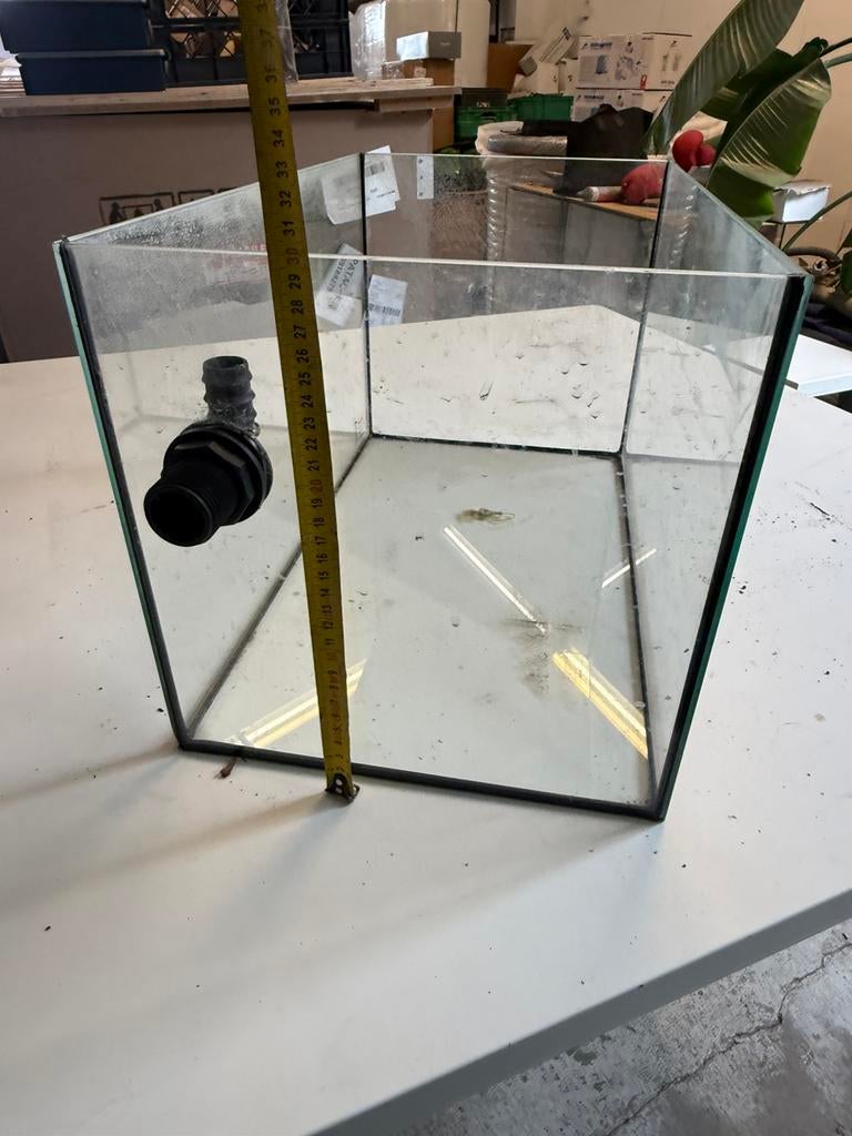 50 Kweek Aquariums, Ophalen, Zo goed als nieuw, Leeg aquarium