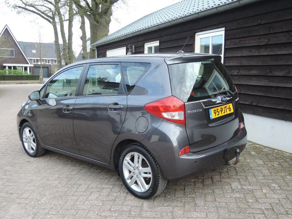 Subaru TREZIA 1.3 LUXURY, Auto's, Voorwielaandrijving, Euro 5, Trezia, Huisgarantie