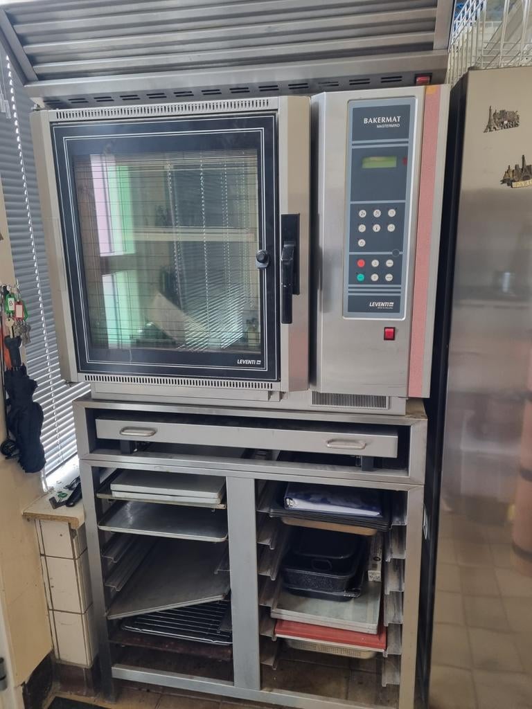 Bakermat mastermind Leventi hete lucht oven, Ophalen, Gebruikt