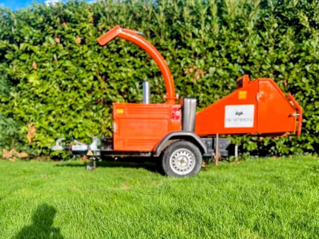 Houtversnipperaar te huur - met of zonder bediening, Ophalen of Verzenden, Gebruikt, Benzine, Onbekend