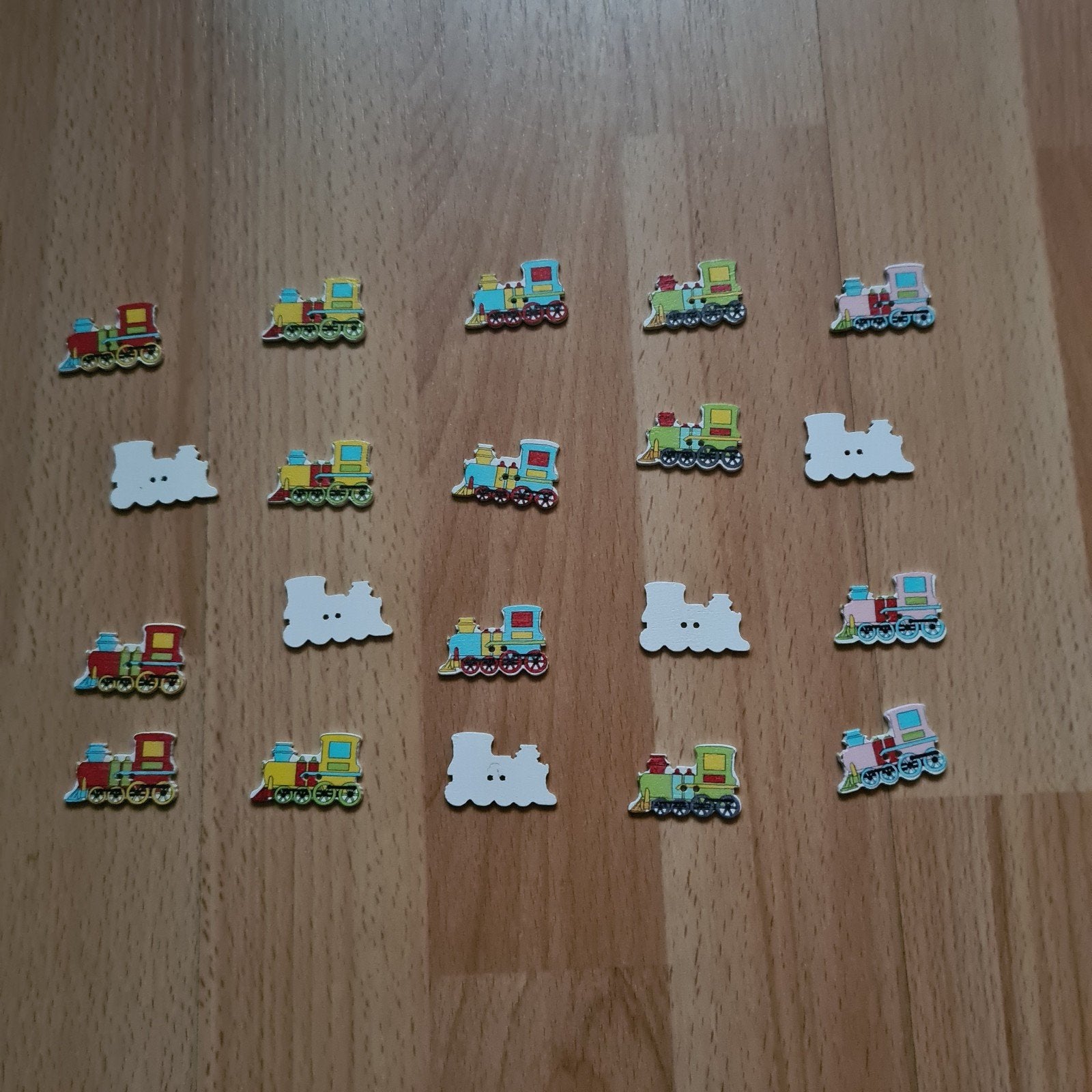 Nieuwe leuke baby en kinder knoopjes, piepers en rammelaars., Ophalen of Verzenden, Nieuw
