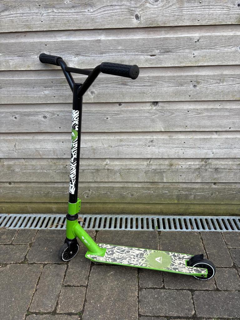 Apollo Stunt Scooter, Fietsen en Brommers, Steps, Ophalen of Verzenden, Zo goed als nieuw, Kickbike
