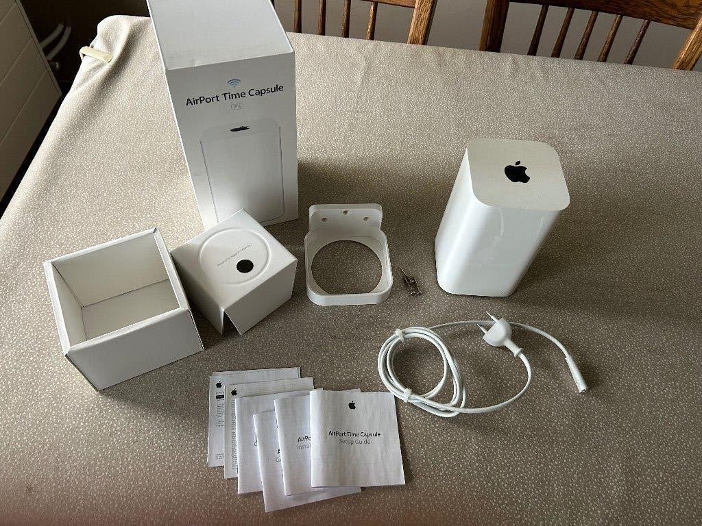 Apple Airport Time capsule 2, 2TB, Ophalen of Verzenden, Zo goed als nieuw, Apple