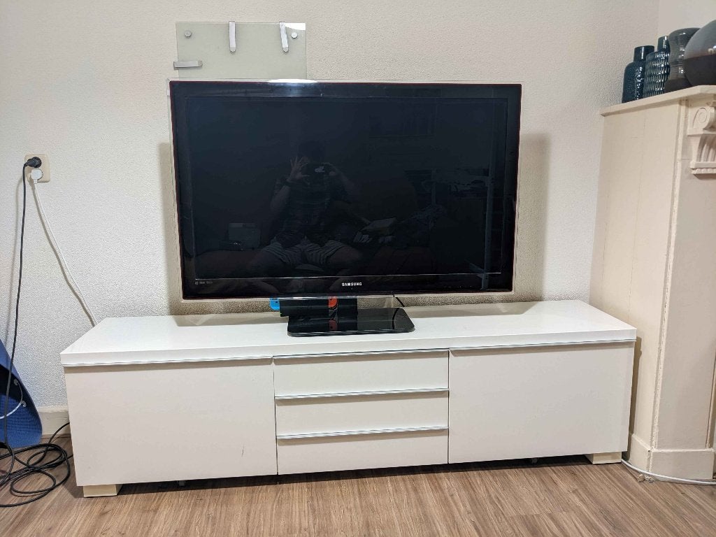 Sturdy White TV Stand with storage / Stevig wit tv-meubel, Ophalen, Overige materialen, Gebruikt, 150 tot 200 cm