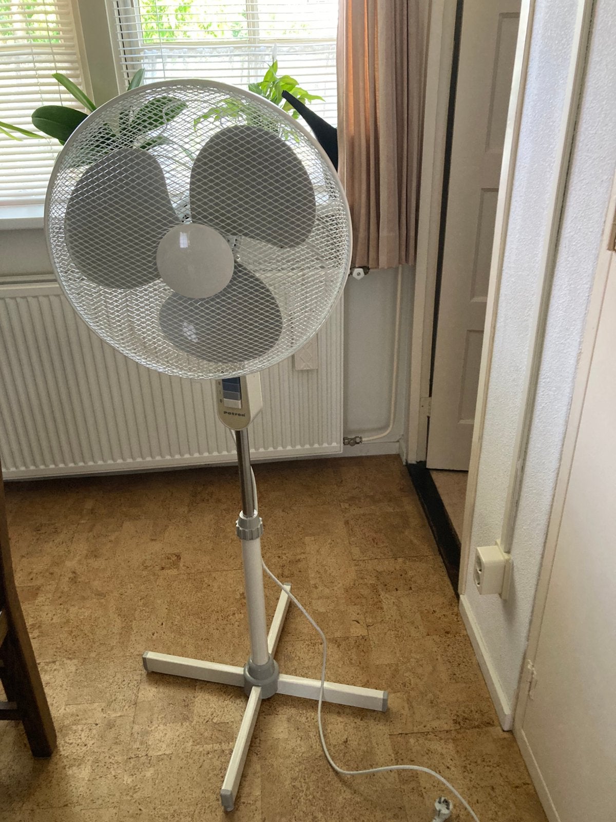 Patron staande ventilator zware uitvoering wit, Ophalen, Zo goed als nieuw, Statiefventilator
