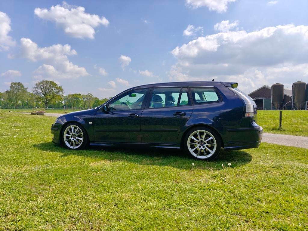 Saab 9-3 2.8 V6 (370 pk), Auto's, Saab, Blauw, Stationwagon, 1600 kg, 93 €/maand