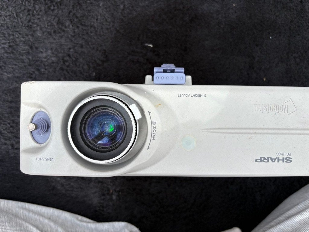 Sharp Notevision PG-B10S beamer met tas, Ophalen, Zo goed als nieuw, Overige resoluties