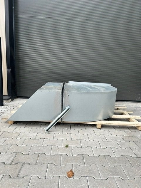 Industriële metalen ventilatiekap / luchtuitlaatbehuizing, Ophalen, Gebruikt, Afzuiger