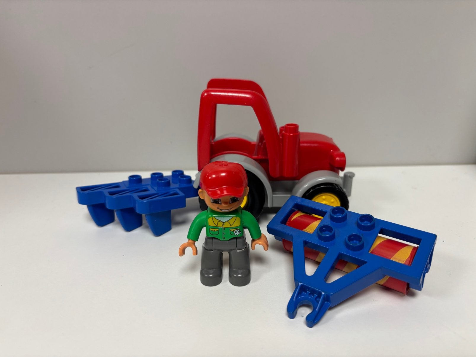 Duplo boer met tractor, Ophalen of Verzenden, LEGO System A/S, Product.compliance@LEGO.com, Aastvej 1, 7190 Billund, Denemarken