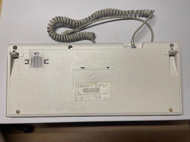 Foto 4 van IBM PS/2 Vintage Toetsenbord Model M (1990)
