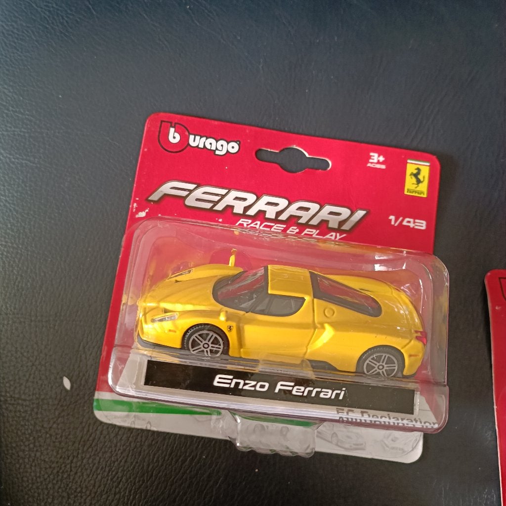 bburago Ferrari enzo ferrari geel let op, Ophalen of Verzenden, Nieuw, Auto