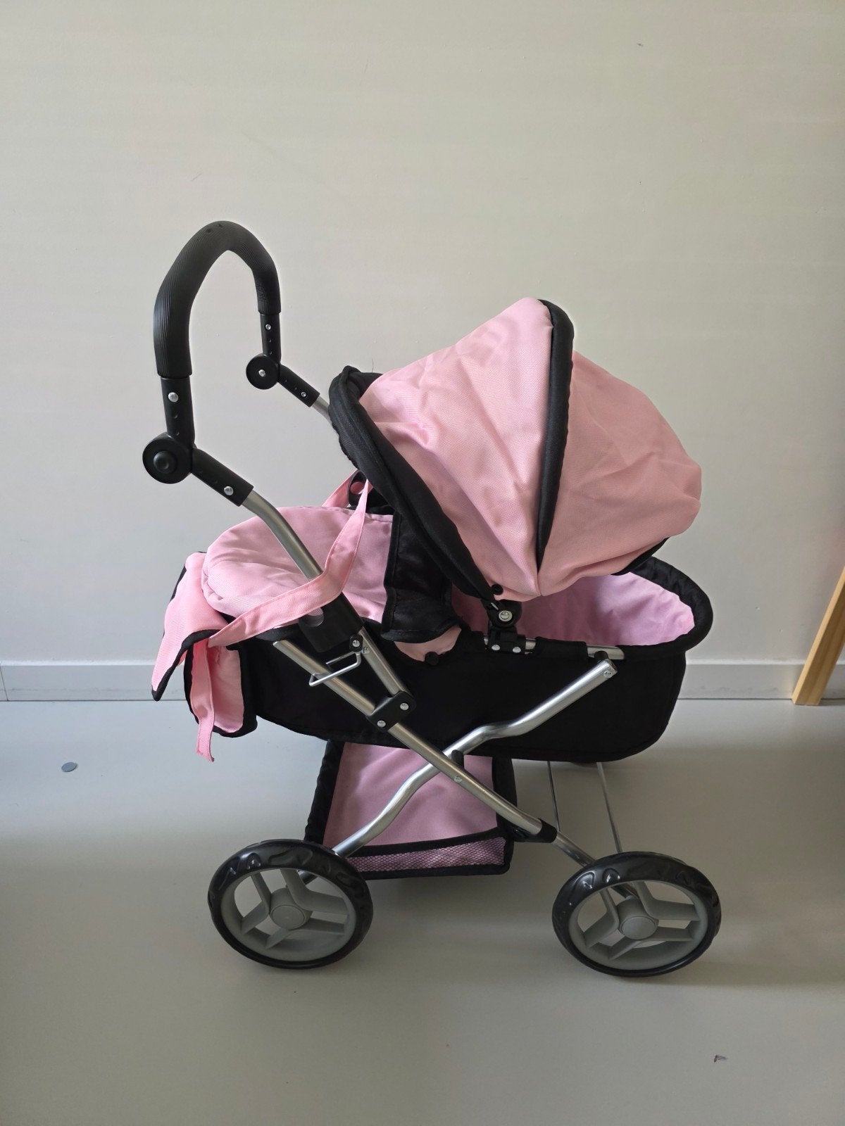 Roze poppenwagen - Zo goed als nieuw, Ophalen of Verzenden, Zo goed als nieuw, Kinderwagen, Overige merken