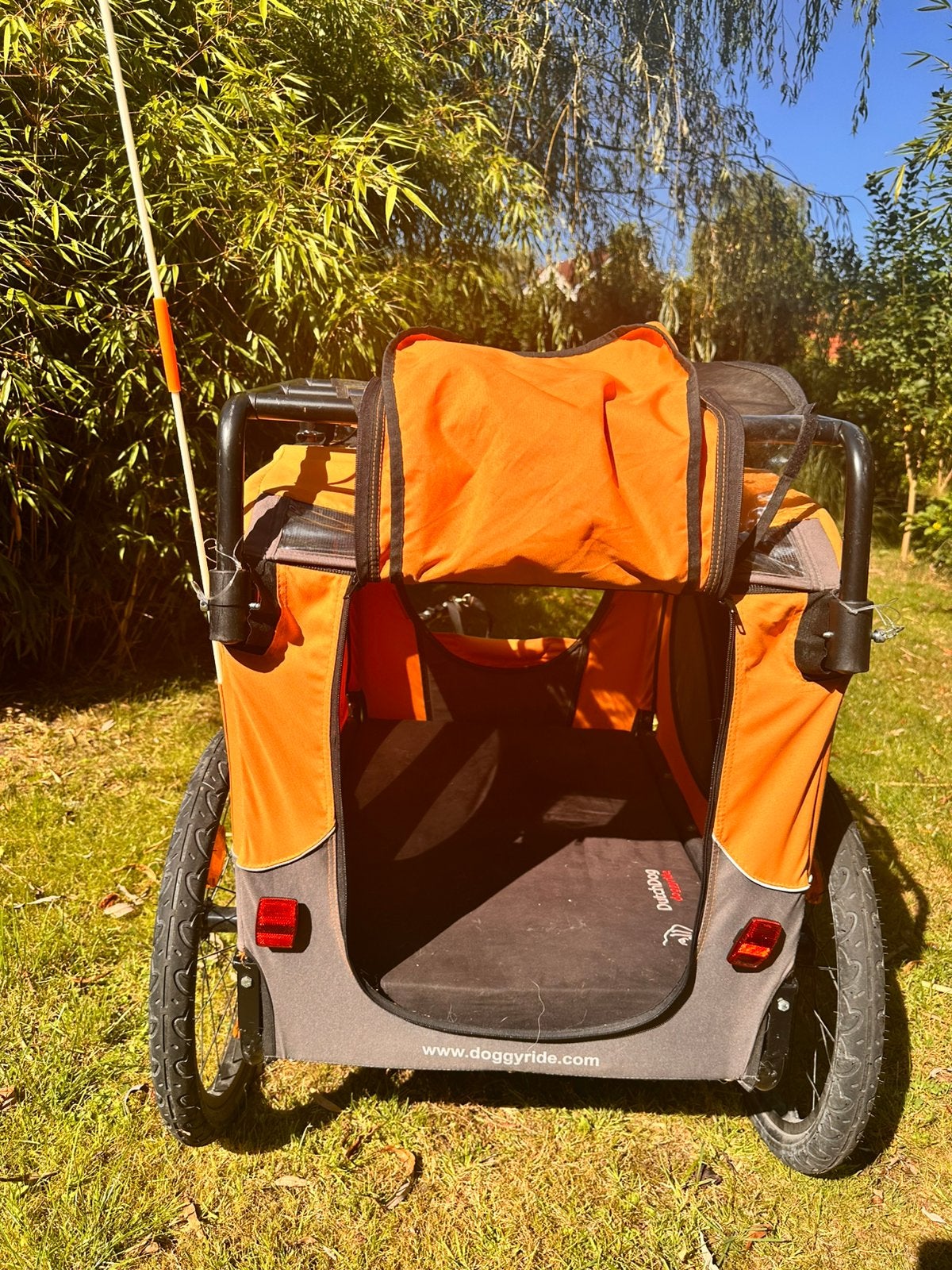 In zeer goede staat en uitzonderlijke doggyride de luxe, Ophalen, Opvouwbaar, Zo goed als nieuw, Hondenkar