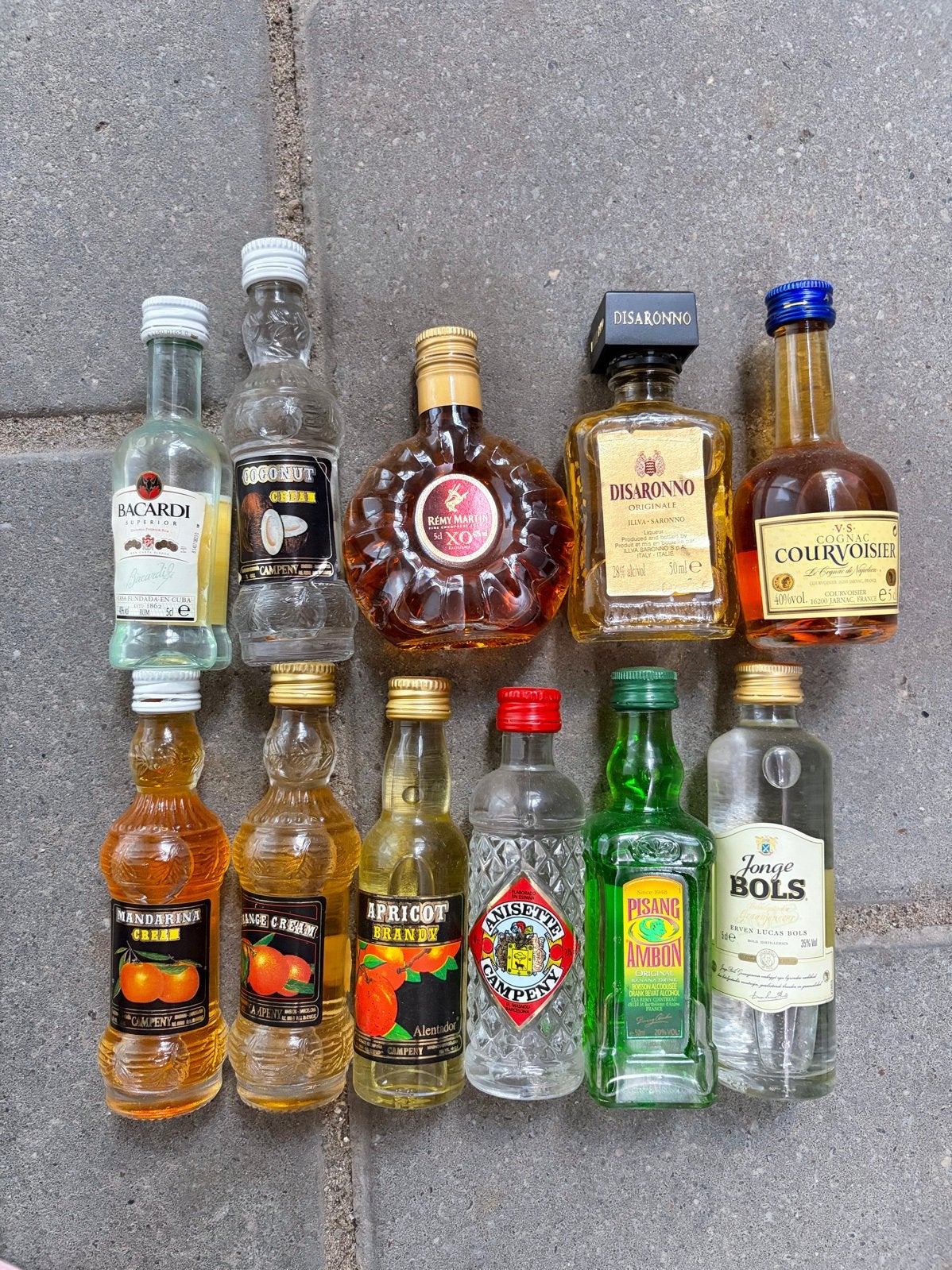 Collectie miniatuur sterke drank flesjes, Verzamelen, Ophalen, Zo goed als nieuw