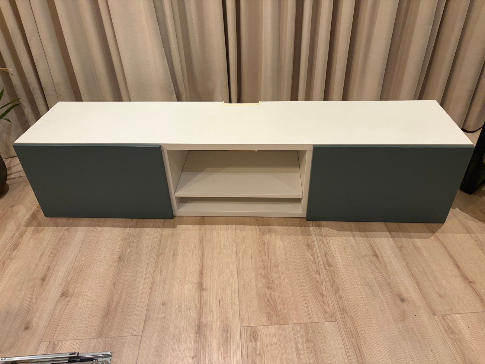 Ikea Besta 180x42x38 wit grijsgroen, Huis en Inrichting, Ophalen, 150 tot 200 cm, Zo goed als nieuw, Minder dan 100 cm