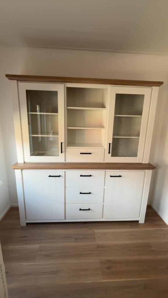 Buffetkast / servieskast wit met eikenhout, Huis en Inrichting, Kasten | Dressoirs, Gebruikt, 150 tot 200 cm, 25 tot 50 cm, Met lade(s)