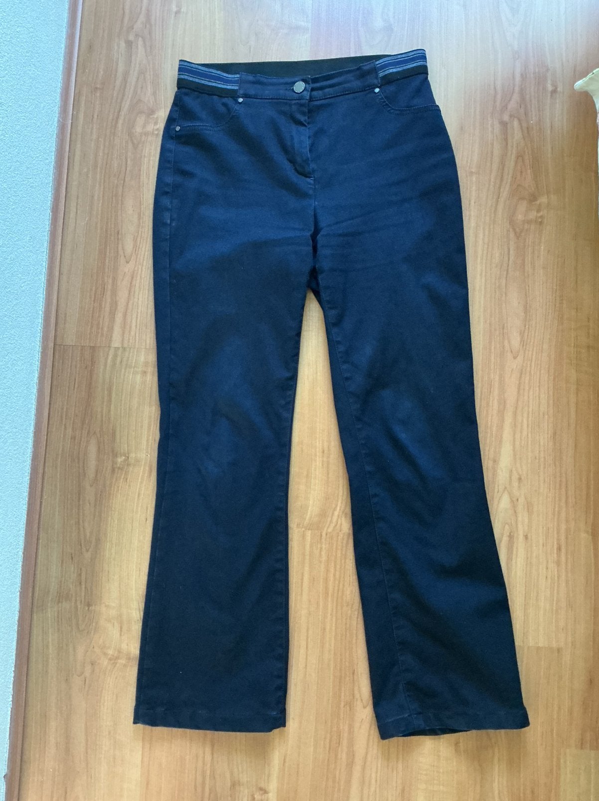 Broek mt 40 TONI rekbare tailleband donkerblauw als nieuw, Kleding | Dames, Broeken en Pantalons, Maat 38/40 (M), Blauw, Ophalen of Verzenden