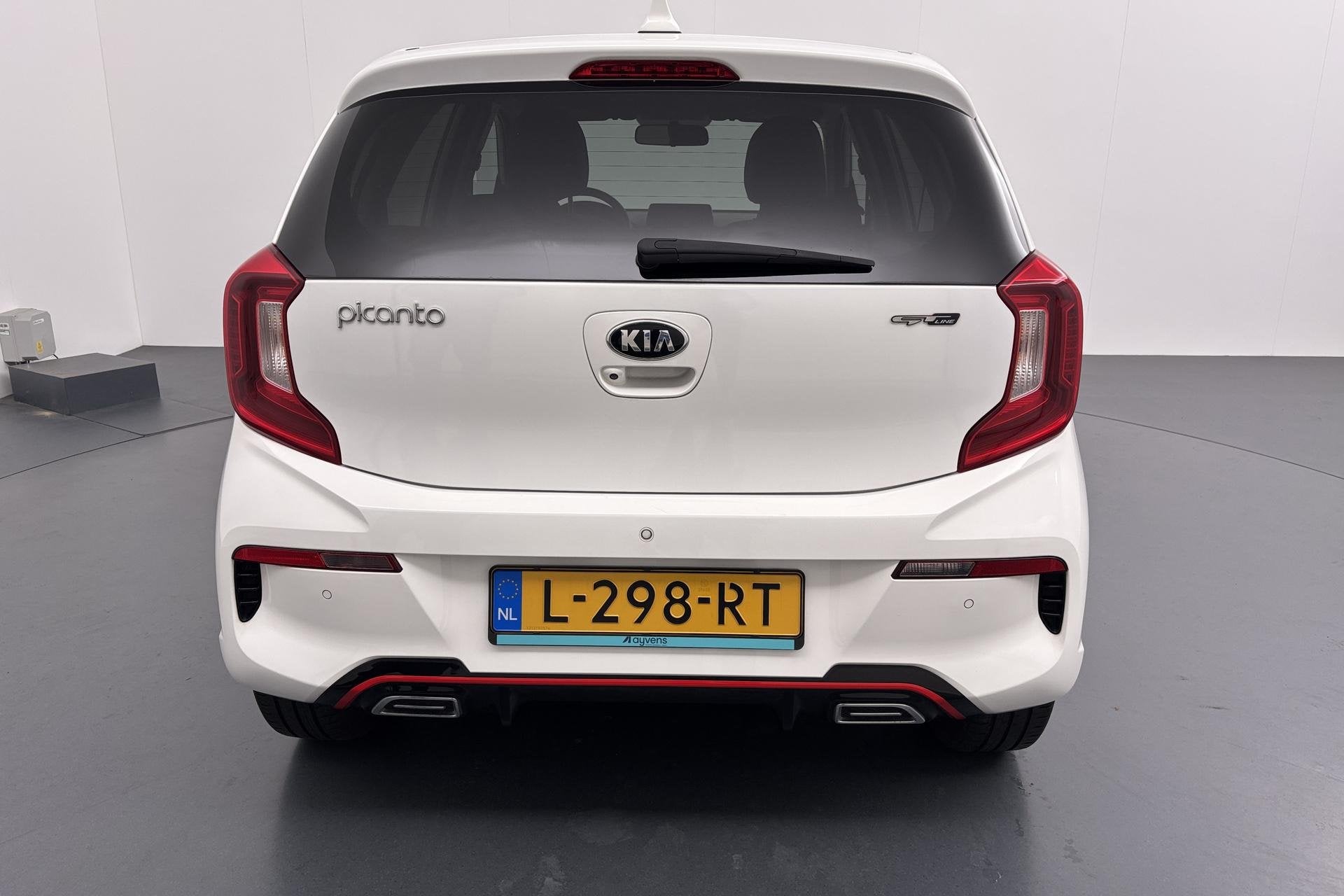 Foto 14 van Kia Picanto 1.0 DPi GT-Line Compacte allrounder met een spor