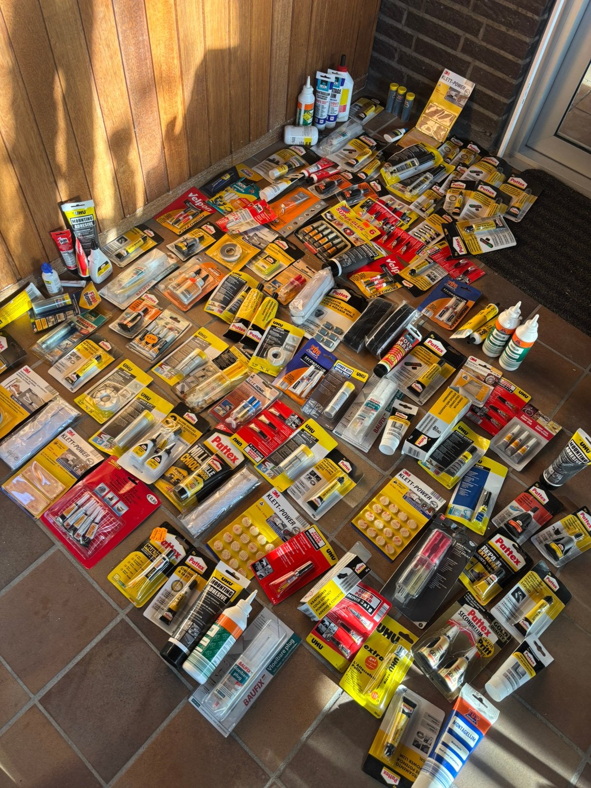 Partij lijm pritt van alles wat, Ophalen