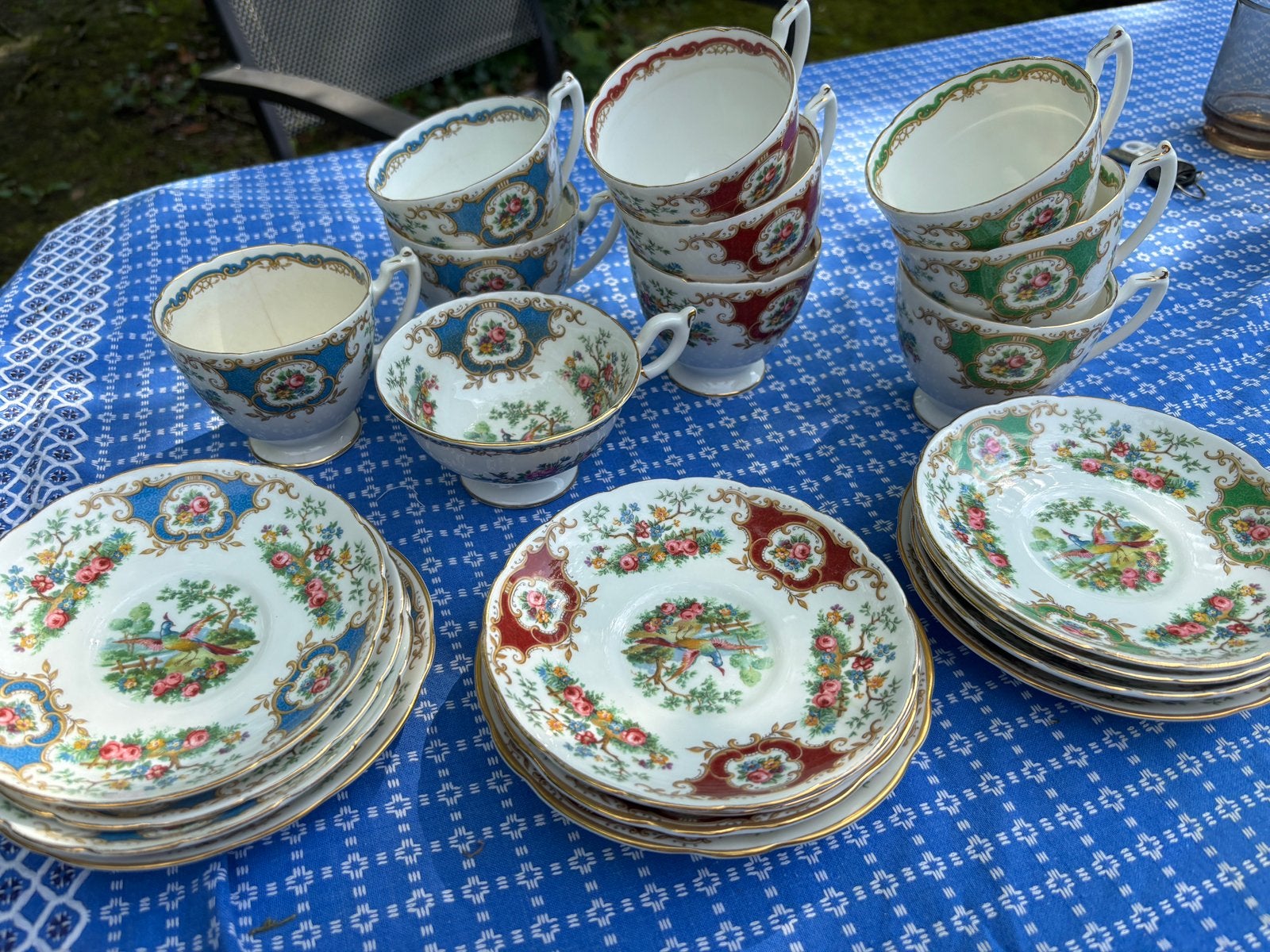 Coalport servies compleet, Ophalen