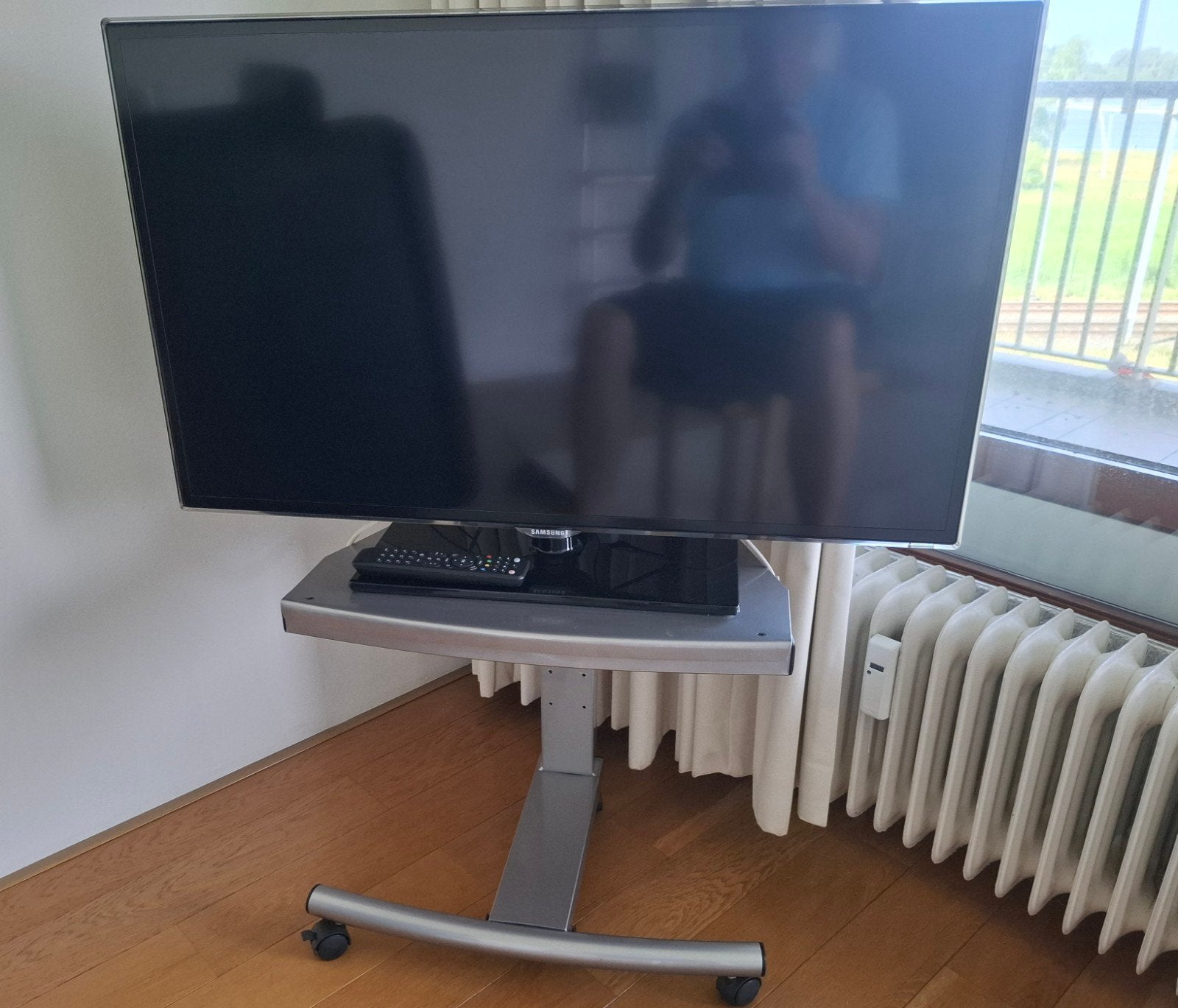 Samsung TV (UE40ES5700) met tv-meubel - Schiedam, Ophalen, Samsung, 100 cm of meer, Smart TV