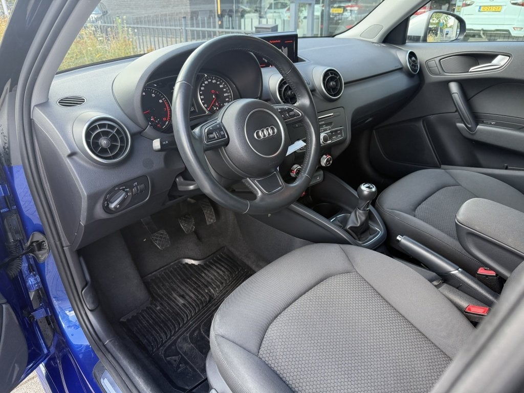 Audi A1 1.0 TFSI Sportback | 76dkm! | S-Line | Clima | Stoel, Zwart, 95 pk, Origineel Nederlands, 999 cc