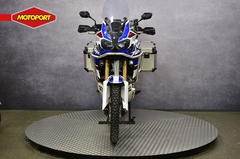 Honda CRF 1000 ADVENTURE SPORTS DCT (bj 2018), Motoren, Info@motoportwormerveer.nl, Honda Motor Europe, Crystal Bldng B-Unit B11.2 Rivium Blv200
2909 LK  Capelle aan den IJsel, NL