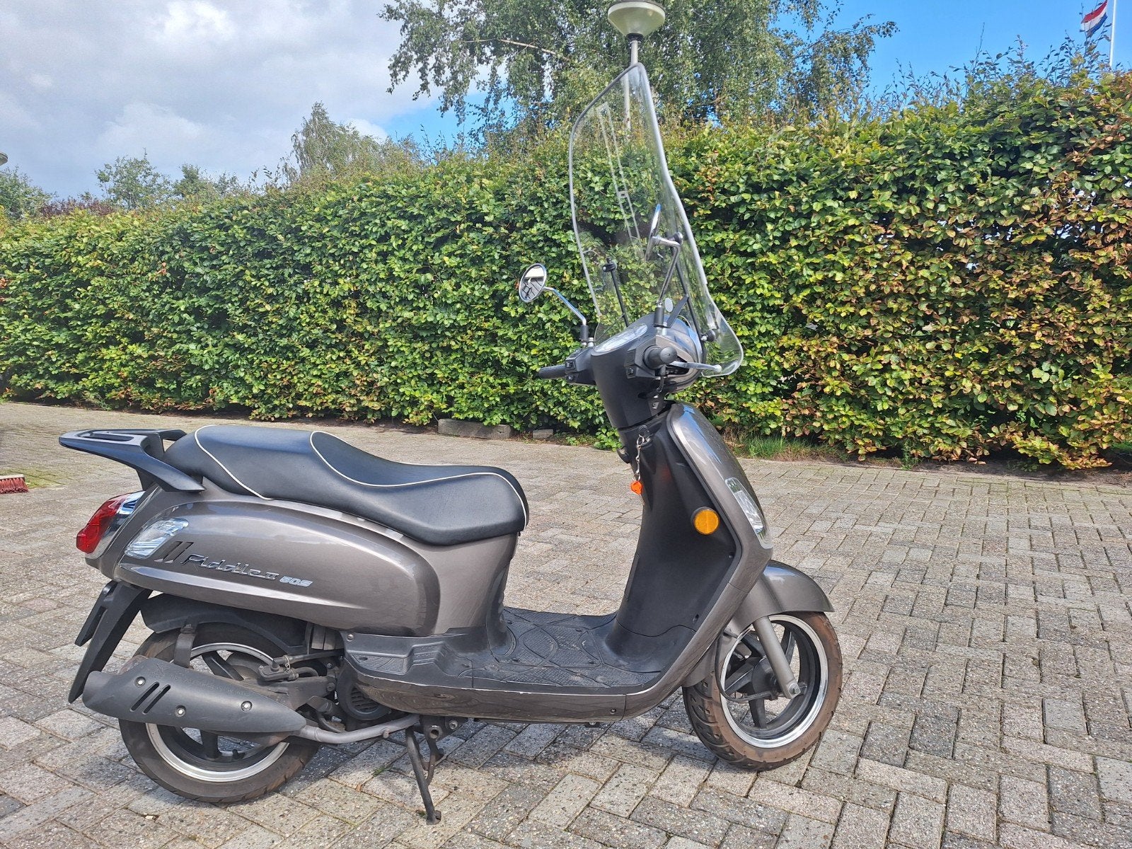 Sym Fiddle II 50cc Scooter - Grijs, ziet er netjes uit, Ophalen, Maximaal 45 km/u, Benzine, Fiddle