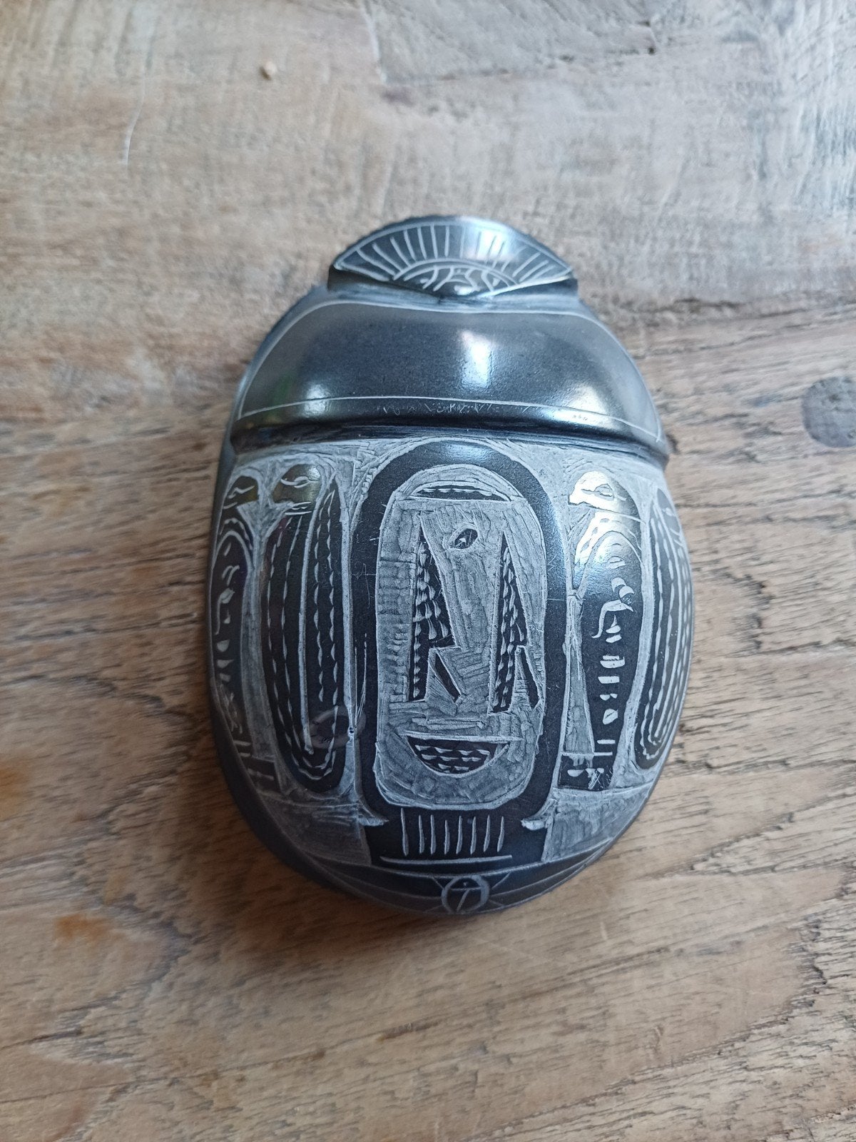 Egyptische scarabee handgesneden, Ophalen of Verzenden, Zo goed als nieuw, Dier