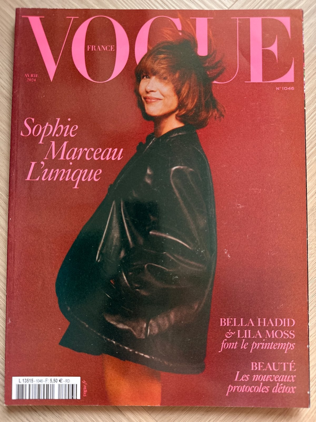 Vogue France April 2024 - Sophie Marceau Bella Hadid, Ophalen of Verzenden, Zo goed als nieuw, Glossy