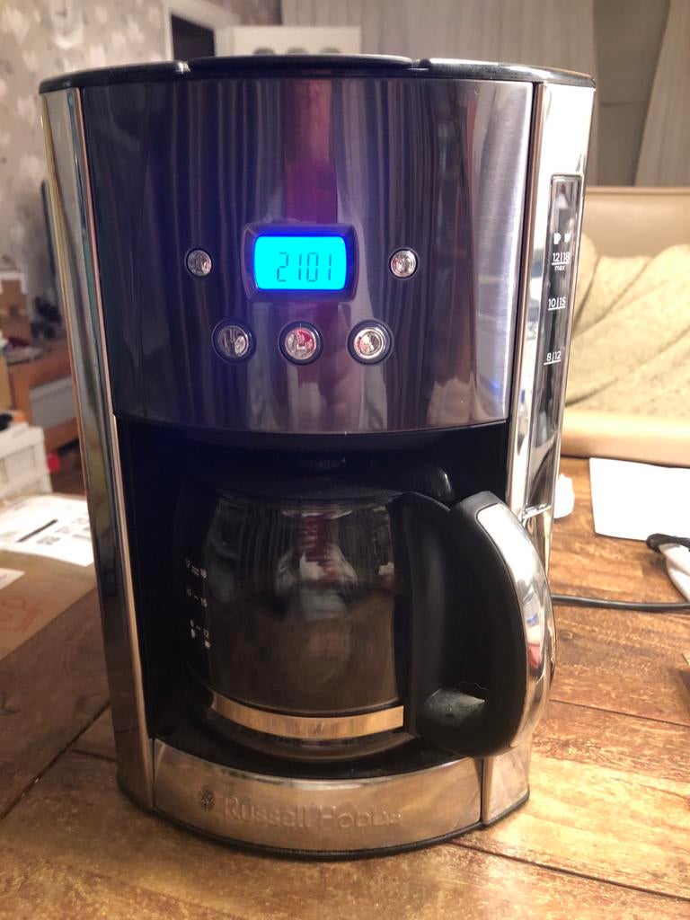 Russell Hobbs koffiezetapparaat, Gebruikt, 10 kopjes of meer, Koffiemachine, Gemalen koffie