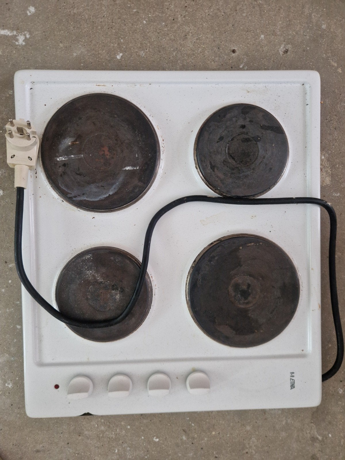 Etna Elektrische Kookplaat - 4 Kookzones, Gebruikt, Vrijstaand, Elektrisch, 4 kookzones