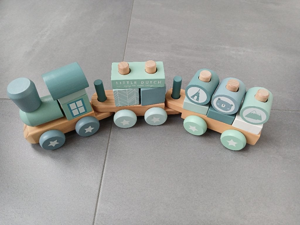 Houten trein Little Dutch, Kinderen en Baby's, Speelgoed | Houten speelgoed, Ophalen, Zo goed als nieuw, Duw- of Trekspeelgoed