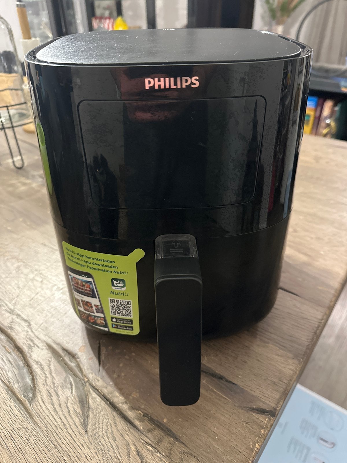 Philips Airfryer - Compact en Efficiënt met gratis bakpapier, Ophalen, Gebruikt, Airfryer, Minder dan 750 gram