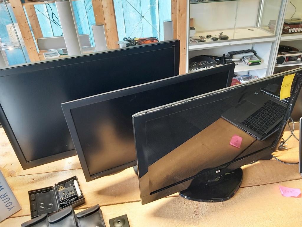Diverse pc schermen 27" , 24" , 22 inch, Computers en Software, Monitoren, 60 Hz of minder, Overige typen, Ophalen