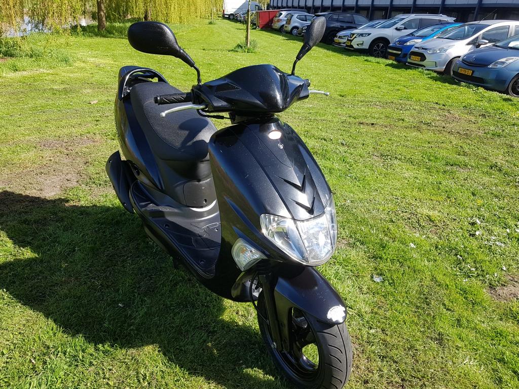 KYMCO VITALETY 45KM.GEEL KENT./bj.2012 INCL.BEURT, Ophalen, Gebruikt, Kymco, Benzine