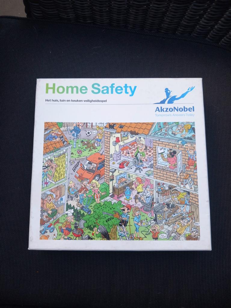 Home Safety: Het huis, tuin en keuken veiligheidsspel, Ophalen of Verzenden, Zo goed als nieuw, AkzoNobel